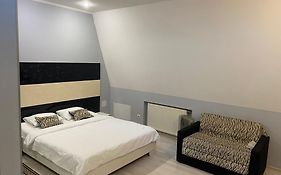 Best Season Apart Hotel